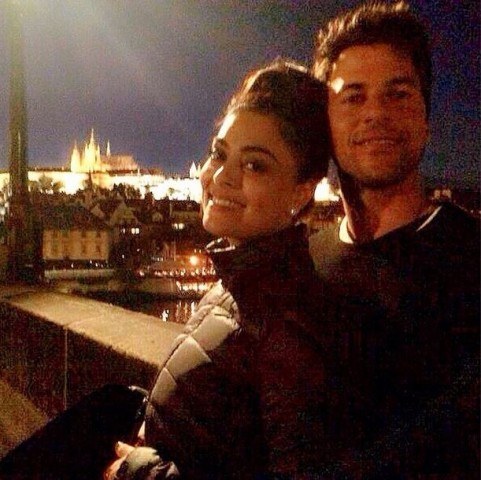 Juliana Paes curte férias na Europa com o marido
