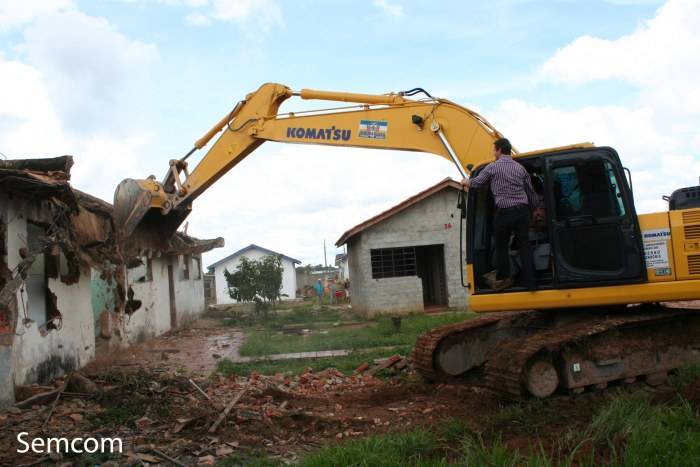 PREFEITURA COMEÇA A DEMOLIR SESP
