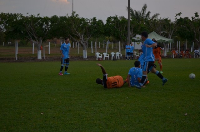 Quatro jogos movimentaram a categoria Livre da Taça Aciv 2014 