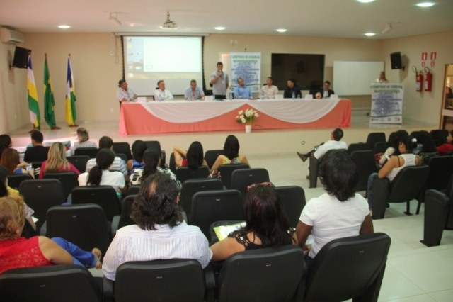Simpósio prepara Vilhena para a realização de cirurgias neuropsiquiátricas