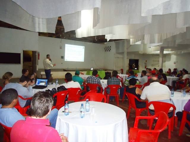 Empresas multinacionais realizam treinamento com 120 agricultores em Cerejeiras