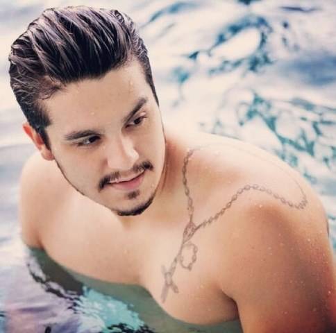 Luan Santana diz que gosta de piranha