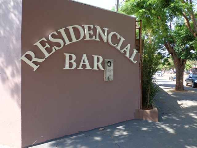 Residencial Bar oferece caipirinha universitária hoje à noite