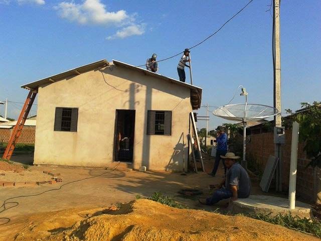 Vereadores de Pimenteiras recuperam casas populares atingidas por forte ventania
