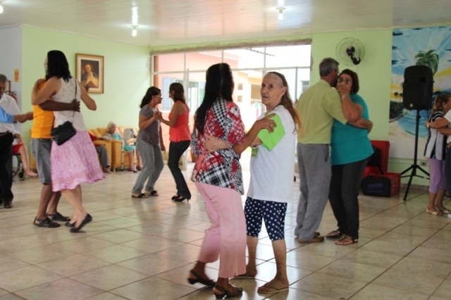 Em Vilhena, escolha da Miss e Mister Terceira Idade encerra Semana do Idoso