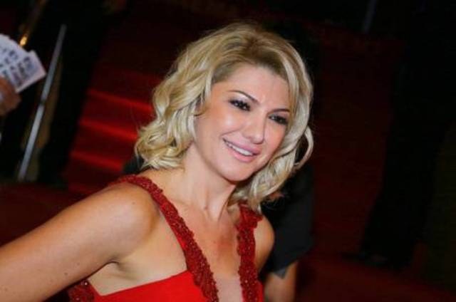 Antonia Fontenelle causa batida de carro em novo emprego