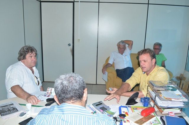 Professor pioneiro em Vilhena declara apoio à reeleição de Goebel