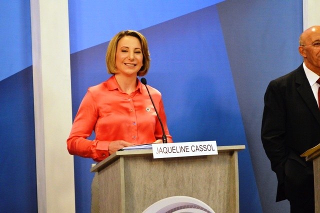 Surpreendente: Jaqueline Cassol diz na TV ter sofrido abuso sexual aos 5 anos