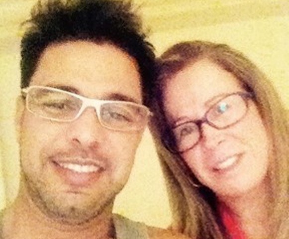 Zezé Di Camargo e Zilu posam juntos para dar fim às polêmicas