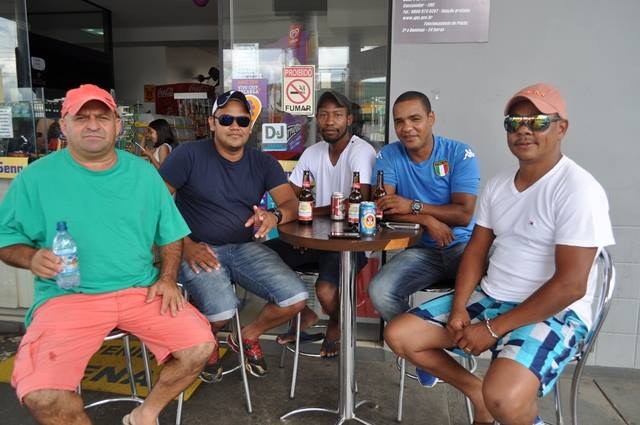 Sem “Lei Seca”, vilhenenses estão nos botecos; Cerejeiras proibiu bebidas