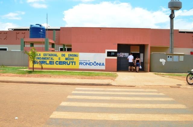 Vilhena: em seção com apenas uma urna, eleitores levam meia hora para votar