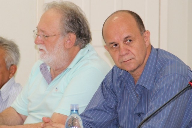 Prefeito de Chupinguaia assume campanha de Confúcio para reverter derrota