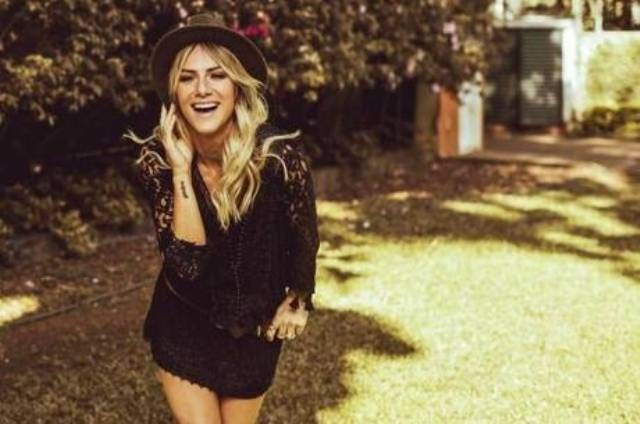 Giovanna Ewbank fala sobre Bruno Gagliasso: “Ninguém fica junto se não quer”