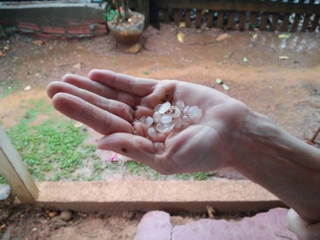 Chuva de granizo atinge Colorado do Oeste; energia na cidade foi interrompida