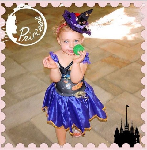 Sheila Mello posta foto da filha vestida de bruxinha: "Pronta para o Halloween"