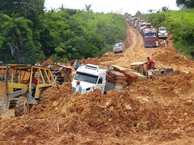 CAOS NA ESTRADA QUE LIGA VILHENA A JUÍNA