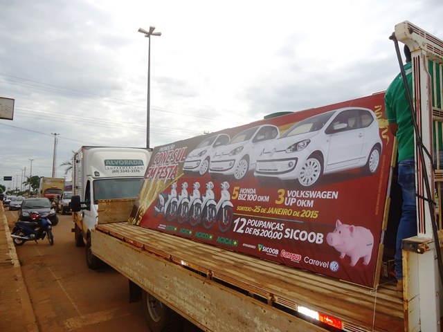 Com carreata, promoção que vai sortear três carros é inaugurada em Cerejeiras (1)