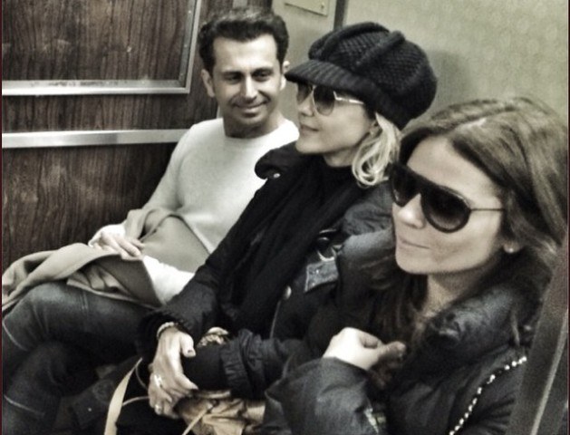 Giovanna Antonelli e Guilhermina Guinle andam de metrô em Nova York