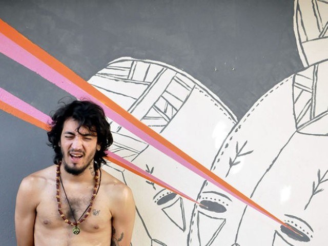 Trabalho de artista vilhenense intriga e encanta moradores de Cuiabá