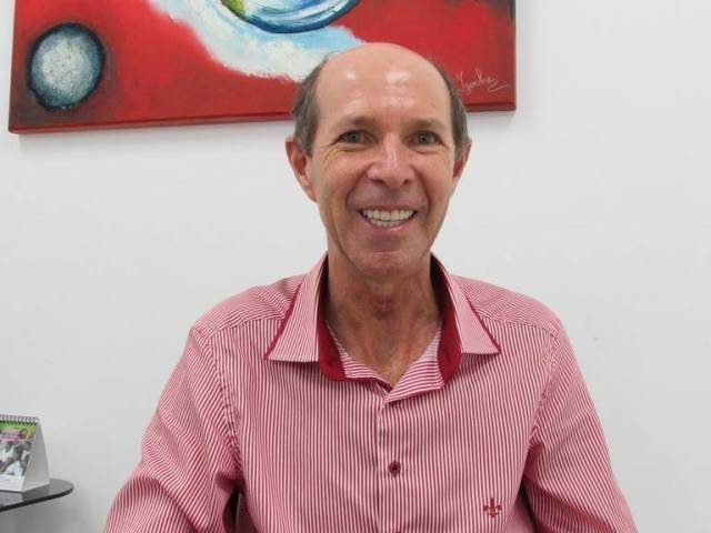 Secretário assume pré-candidatura e vai para disputa interna no grupo de Rover