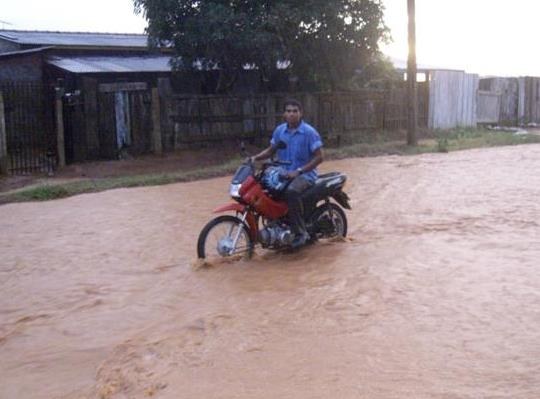 CHUVA FORTE EM VILHENA PREOCUPA ATÉ MORADORES DE PIMENTA
