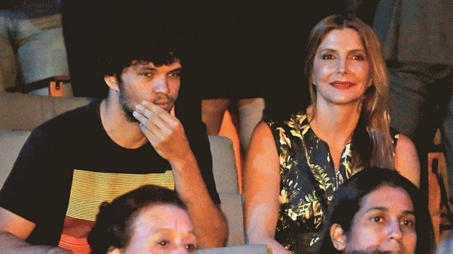 Maria Padilha circula com namorado 27 anos mais jovem