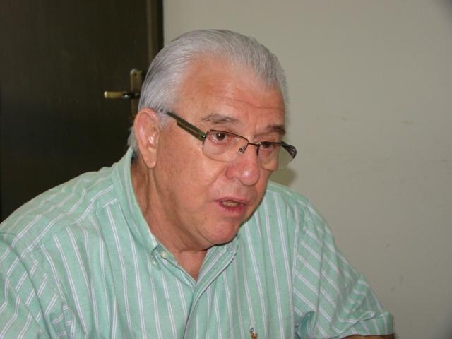 Deputado que teve votos anulados por condenação ameaça expulsar prefeito
