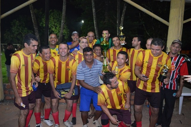 Crediário Souza leva gol aos 55 segundos, mas vira e conquista a Copa Posto Sena