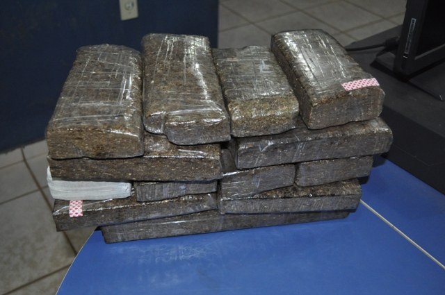 Polícia intercepta ligação de traficante para “mula” e casal é preso em Vilhena