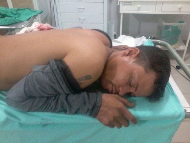 Homem esfaqueado pede socorro a moradora do Cristo Rei; Bombeiros resgatam