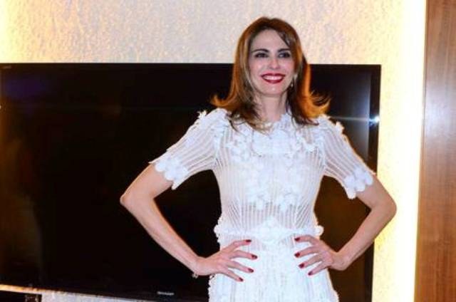 Luciana Gimenez diz que parou de amamentar após mordida no seio