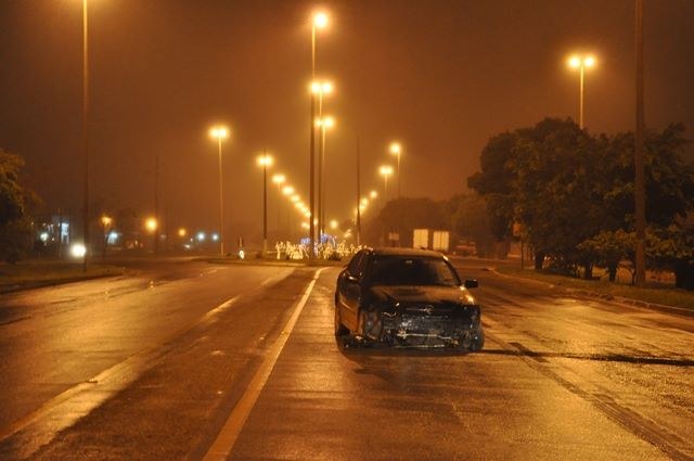 Carro com três rapazes protagoniza acidente espetacular na BR 364 em Vilhena