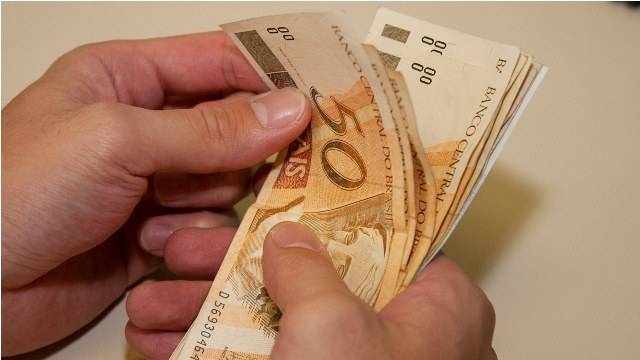 Prefeitura de Vilhena pode atrasar salários pela primeira vez em seis anos