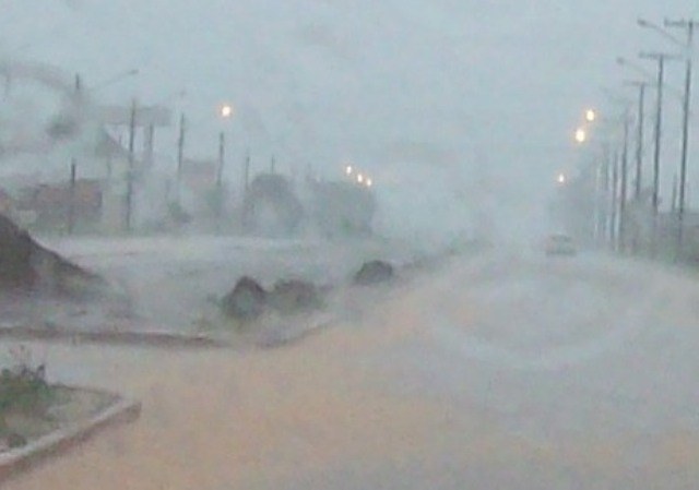 CHUVA FAZ ESTRAGOS EM VILHENA