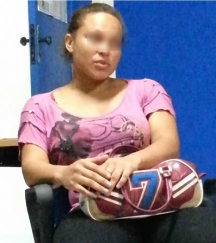 Mulher que jogou bebê em rio se diz arrependida: “Meu filho nasceu morto”
