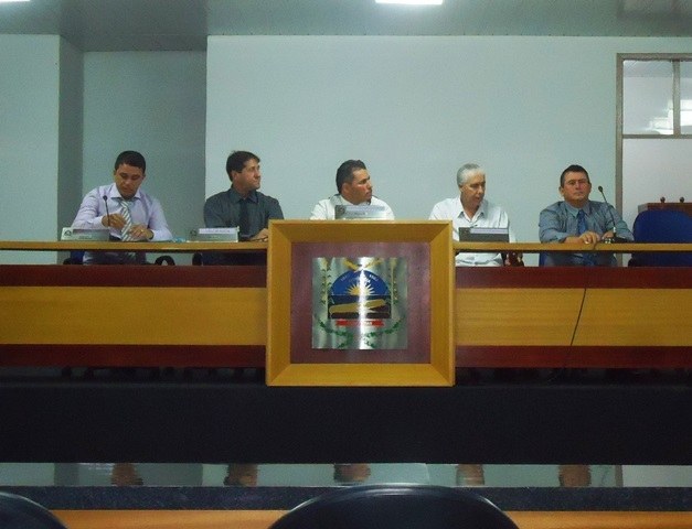 Em discurso na Câmara, prefeito fala em “parceria” com vereadores de Cerejeiras