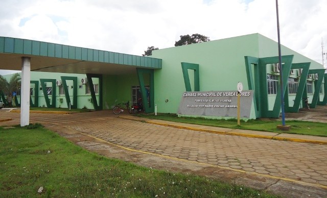 Vilhena: parceria entre Câmara e faculdade garante bolsas para famílias carentes