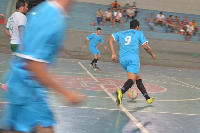 Goleadas marcaram a rodada de abertura do Municipal de Futsal 2015