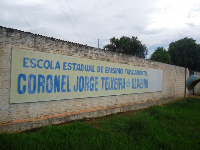 Fechamento de escola estadual continua rendendo protestos em Cerejeiras