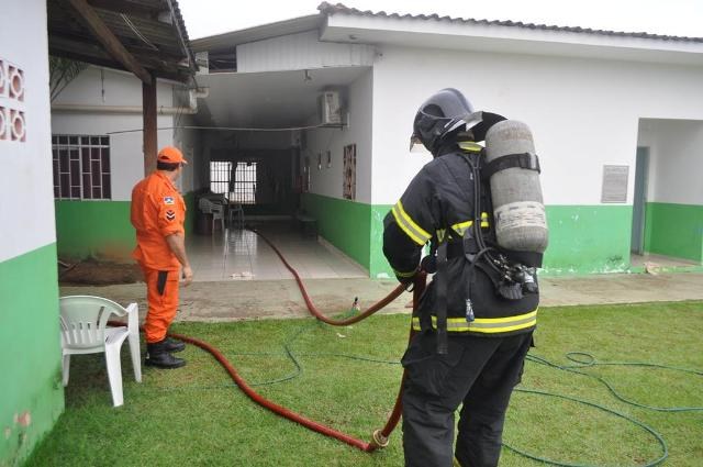 Menores destroem Casa da Cidadania em Vilhena e são dominados pelo GOE da PM