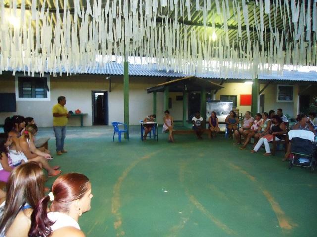 Cerejeiras: pais acionam autoridades municipais para evitar fechamento de escola
