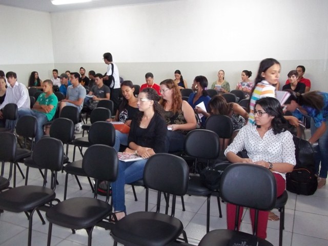 Acadêmicos da UNESC farão declaração de IR para arrecadar alimentos para doação