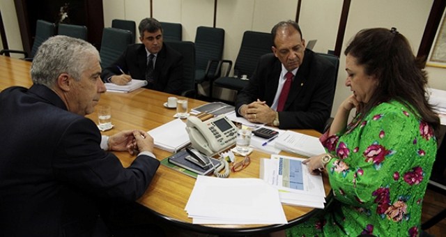 Ministra da Agricultura promete silo em Cerejeiras e visita a evento em Rondônia