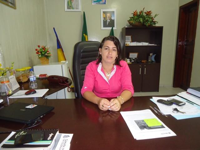 Presidente da Câmara de Colorado lança programa de rádio e gabinete itinerante