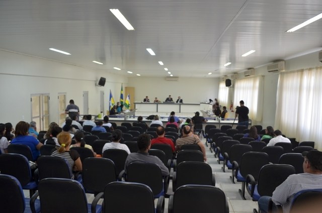 Câmara de Vilhena derruba vetos de prefeito a projetos de Donadon
