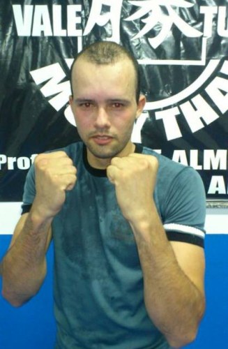 Lutador de muay thai de Cacoal morre na UTI de Vilhena após 15 dias internado