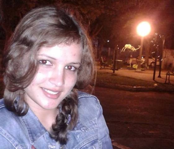 Menina de 15 anos sai de casa para ir à escola em desaparece em Vilhena