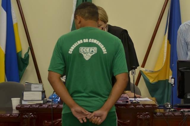 Júri condena rapaz que tentou matar sobrinho do prefeito de Vilhena a tiros