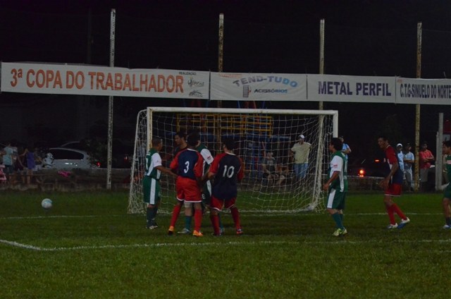 Começam hoje as quartas de final do Veterano e Masculino da Copa do Trabalhador