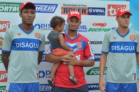 Após empate em casa, diretoria do Vilhena apresenta três reforços